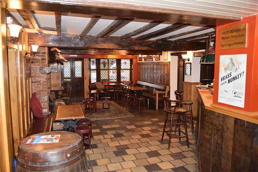 Visit the The Royal Oak, Eccleshall A Taphouse by Joule's Brewery
