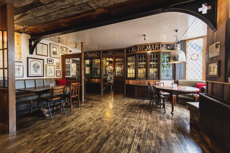 Visit the The White Horse, Shrewsbury A Taphouse by Joule's Brewery