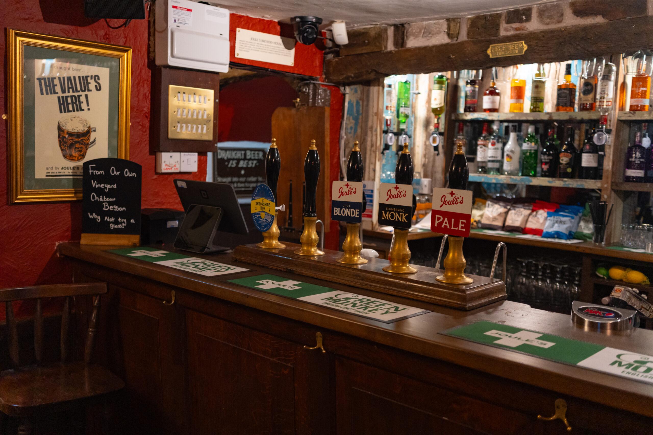 Fox Inn-002