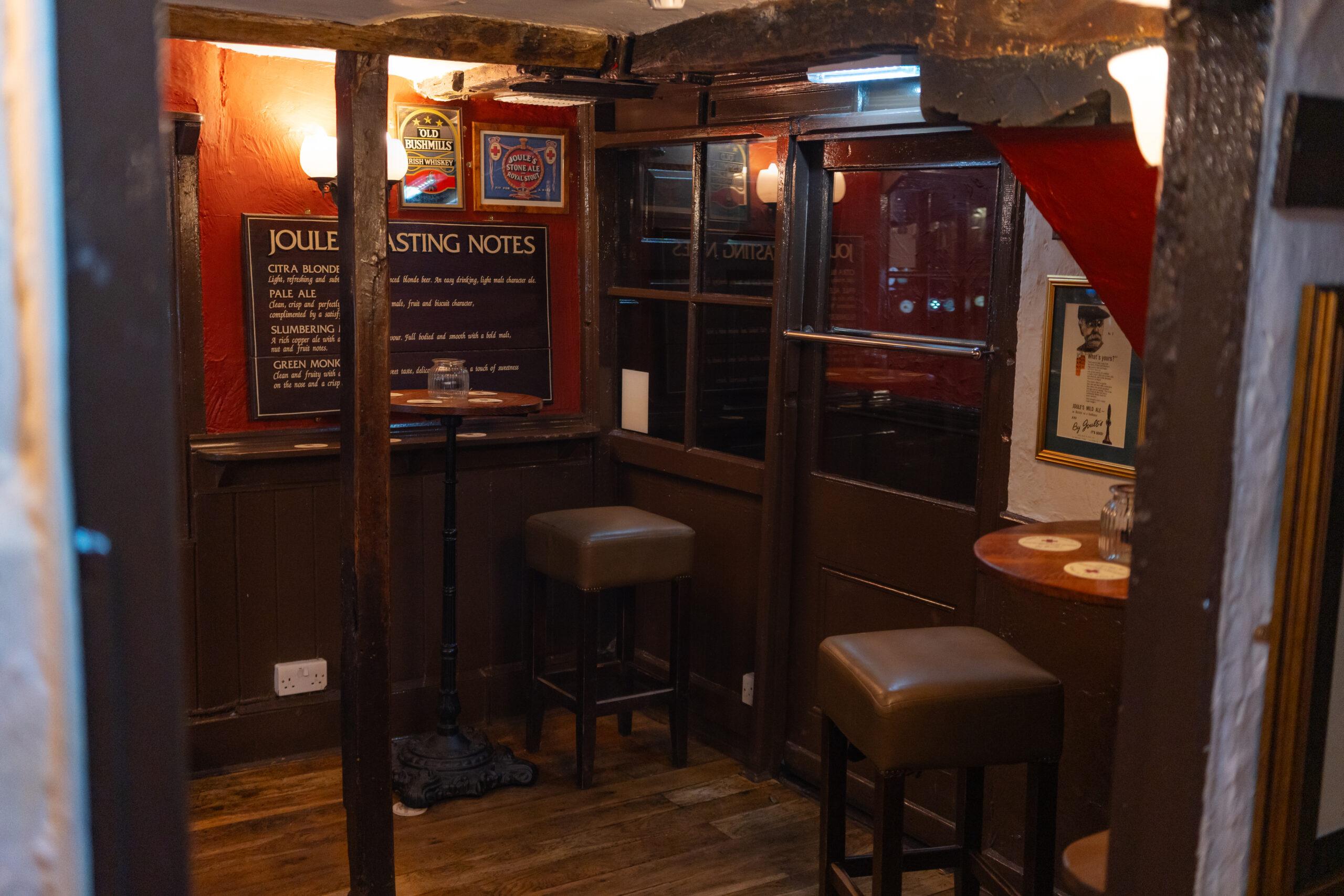 Fox Inn-003