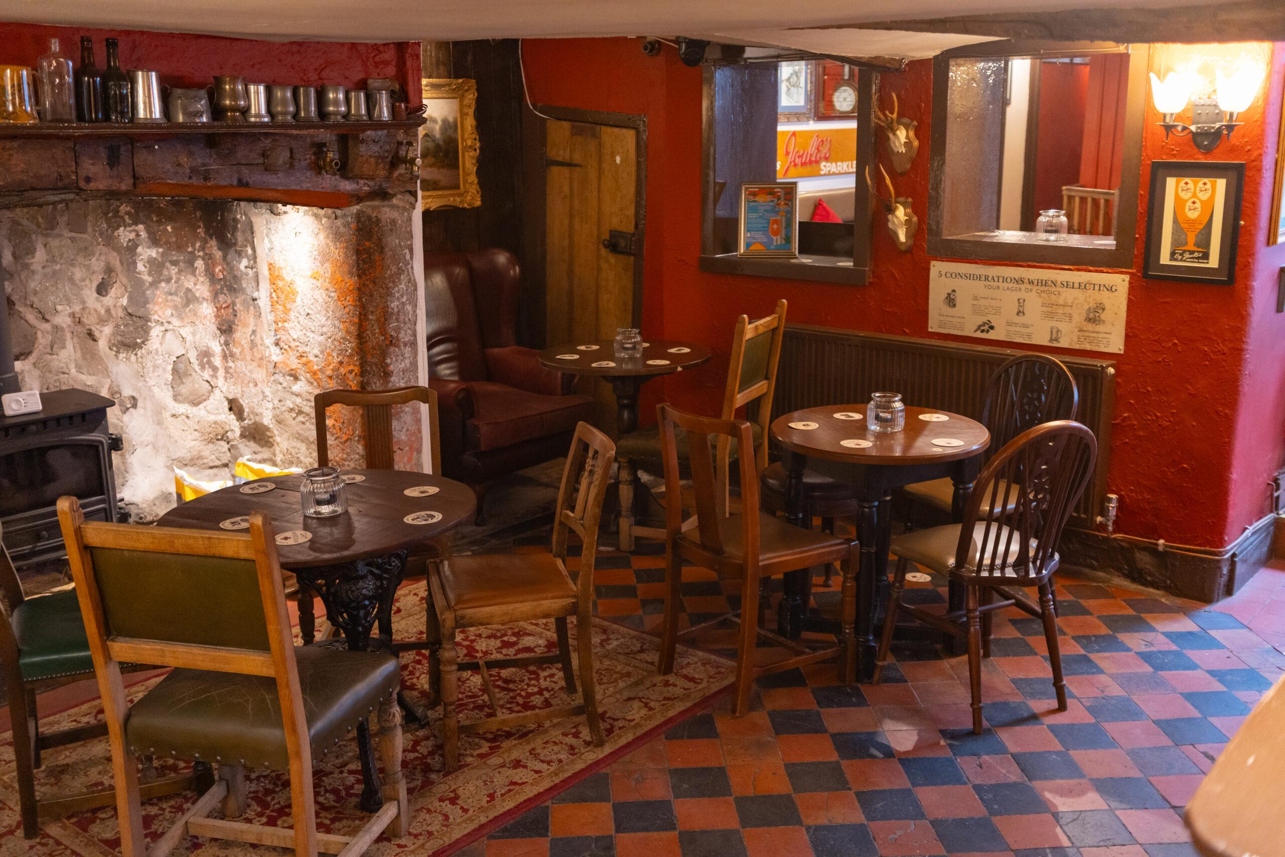 Fox Inn-028